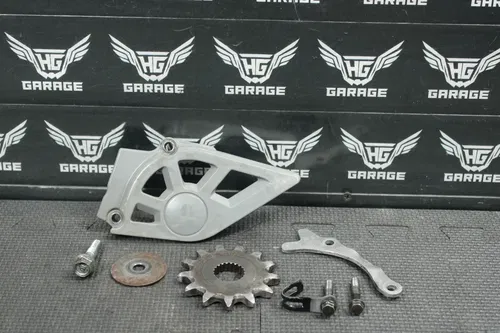 2004 HONDA CRF250R OEM FRONT SPROCKET GUARD CASE 23801-KSR-A00;23810-KRN-670