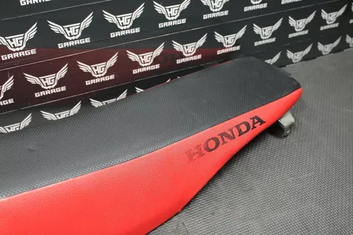 2006 HONDA CRF250R OEM SEAT SADDLE 77100-KRN-A01