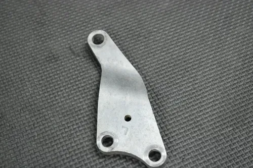 2004 HONDA CRF250R OEM ENGINE MOTOR MOUNT STAY BRACKETS 50407-KRN-000