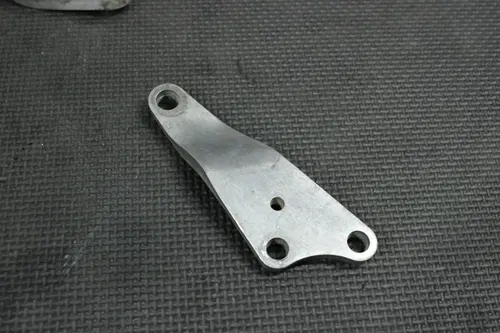 2004 HONDA CRF250R OEM ENGINE MOTOR MOUNT STAY BRACKETS 50407-KRN-000