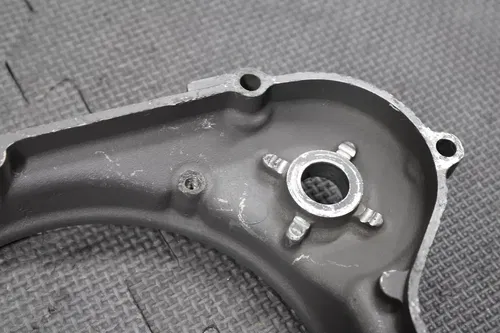 1999 SUZUKI RM125 OEM INNER ENGINE MOTOR SIDE CLUTCH COVER 11341-36E10