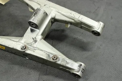 1995 KAWASAKI KX80 OEM SWINGARM SWING ARM SUSPENSION 33001-1390-TX
