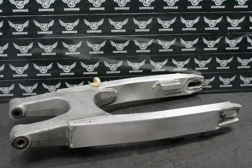 2001 SUZUKI RM125 RM250 K1 OEM SWINGARM SWING ARM SUSPENSION 61000-37E20