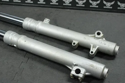 2006 YAMAHA TTR250 OEM RIGHT LEFT FRONT SUSPENSION FORKS SHOCKS 5GF-23102-20-00