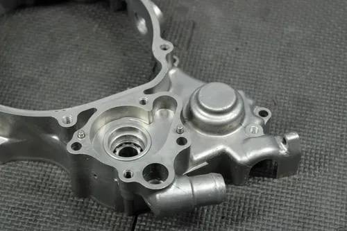 1998 HONDA CR125R OEM ENGINE MOTOR INNER CLUTCH COVER 11340-KZ4-B00 11342-KZ4-
