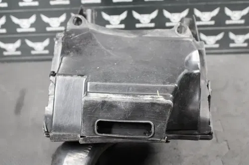 2002 HONDA CR250R OEM AIRBOX INTAKE AIR CLEANER CASE 17210-KZ3-305 READ DESC!