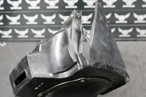 2002 HONDA CR250R OEM AIRBOX INTAKE AIR CLEANER CASE 17210-KZ3-305 READ DESC!