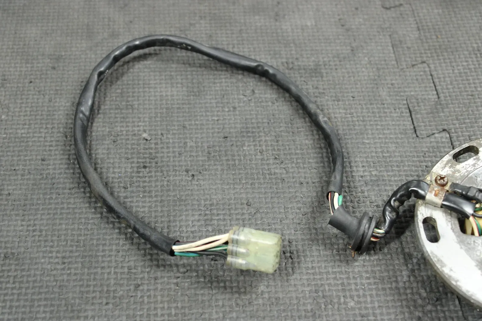 2002 02-04 YAMAHA YZ125 OEM STATOR MAGNETO ROTOR FLYWHEEL 4SS-85560-02-00