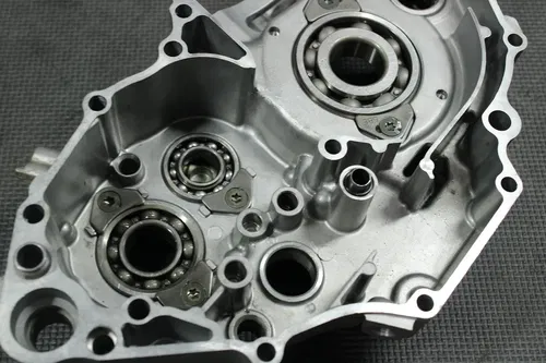 2005 YAMAHA YZ450F OEM LEFT RIGHT ENGINE MOTOR CRANKCASE CRANK CASES BLOCK
