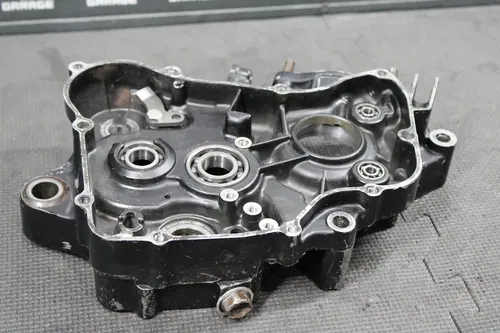 1989 HONDA CR125R OEM RIGHT ENGINE MOTOR CRANKCASE CRANK CASES BLOCK