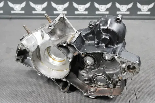 1989 HONDA CR125R OEM RIGHT ENGINE MOTOR CRANKCASE CRANK CASES BLOCK