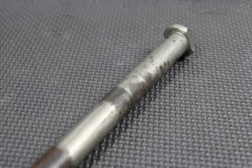 2015 YAMAHA YZ450F OEM REAR BACK SWINGARM BOLT SUSPENSION PIVOT AXLE 33D-22141-0