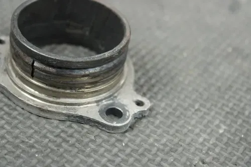 1998 HONDA CR125R OEM EXHAUST PIPE FLANGE JOINT 18352-KZ4-700
