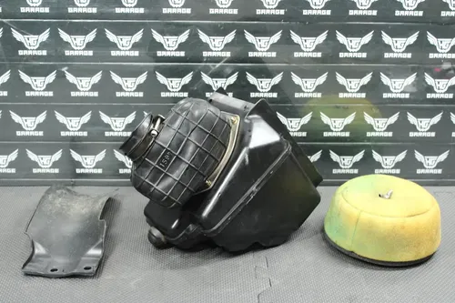 2004 KAWASAKI 95-06 KDX200 97-05 KDX220R OEM AIRBOX INTAKE AIR CLEANER CASE NICE