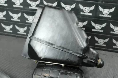 2004 KAWASAKI 95-06 KDX200 97-05 KDX220R OEM AIRBOX INTAKE AIR CLEANER CASE NICE