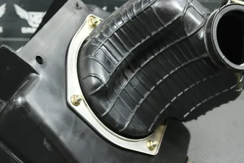 2004 KAWASAKI 95-06 KDX200 97-05 KDX220R OEM AIRBOX INTAKE AIR CLEANER CASE NICE