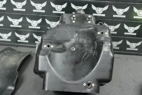 2004 KAWASAKI 95-06 KDX200 97-05 KDX220R OEM AIRBOX INTAKE AIR CLEANER CASE NICE