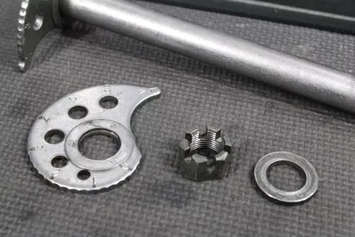 2007 SUZUKI DRZ400 DRZ400E DRZ400S OEM REAR AXLE BACK WHEEL RIM PIVOT BOLT AXEL