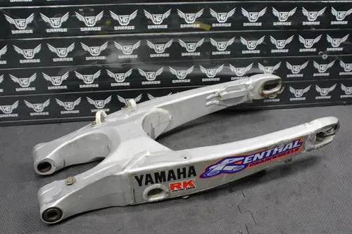 2001 YAMAHA YZ250 2T OEM SWINGARM SWING ARM SUSPENSION 5MV-22110-00-00
