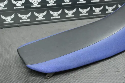 2002 YAMAHA YZ85 OEM SEAT SADDLE CUSHION ASSEMBLY 5PA-24770-00-00