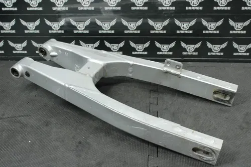 2002 YAMAHA YZ85 OEM SWINGARM SWING ARM SUSPENSION 4ES-22110-01-00