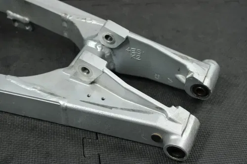 2002 YAMAHA YZ85 OEM SWINGARM SWING ARM SUSPENSION 4ES-22110-01-00