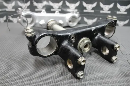 1987 HONDA XR250R 87-95  OEM FRONT FORKS LOWER UPPER TRIPLE TREE STEM CLAMP