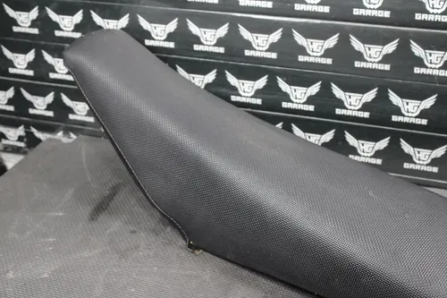 2006 YAMAHA 05-06 WR250F WR450F OEM SEAT SADDLE 5TJ-24710-C1-00
