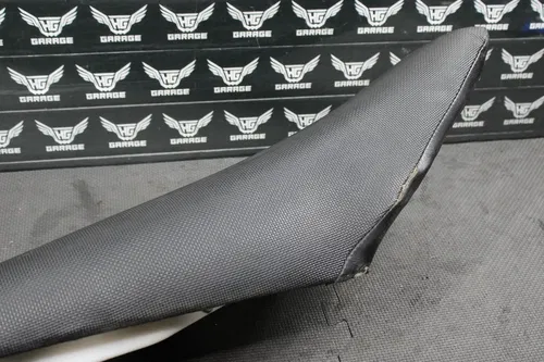 2006 YAMAHA 05-06 WR250F WR450F OEM SEAT SADDLE 5TJ-24710-C1-00