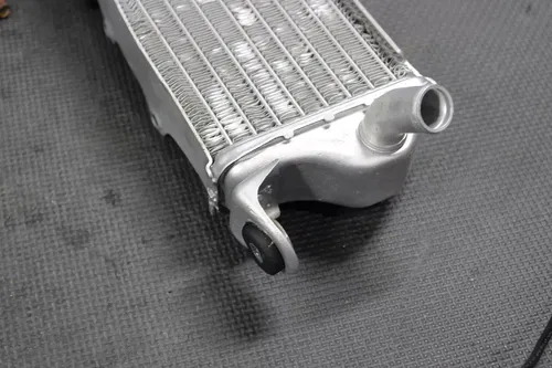 2001 KAWASAKI KX80 KX85 OEM ENGINE MOTOR COOLING COOLER RADIATOR 39061-124