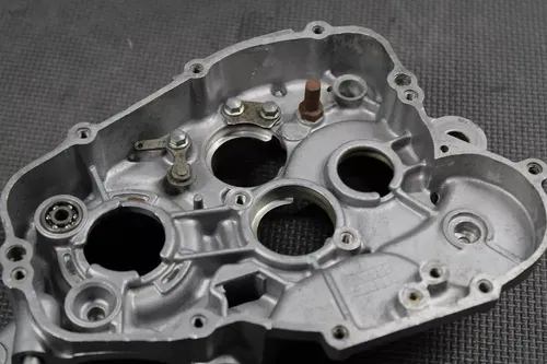 1996 KAWASAKI 95-97 KX100 90-97 KX80 OEM RIGHT ENGINE MOTOR CRANKCASE CRANK CASE