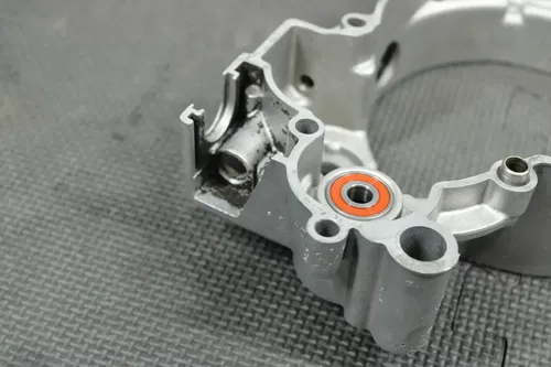2004 KTM 85SX OEM ENGINE MOTOR RIGHT SIDE INNER CLUTCH COVER 47030001100