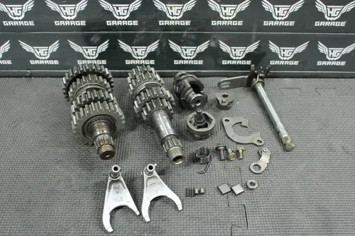 2004 YAMAHA YZ450F OEM ENGINE TRANSMISSION ASSEMBLY GEARS SHIFT FORKS GOOD