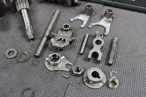 2000 YAMAHA TTR90E OEM ENGINE TRANSMISSION TRANNY ASSEMBLY GEARS