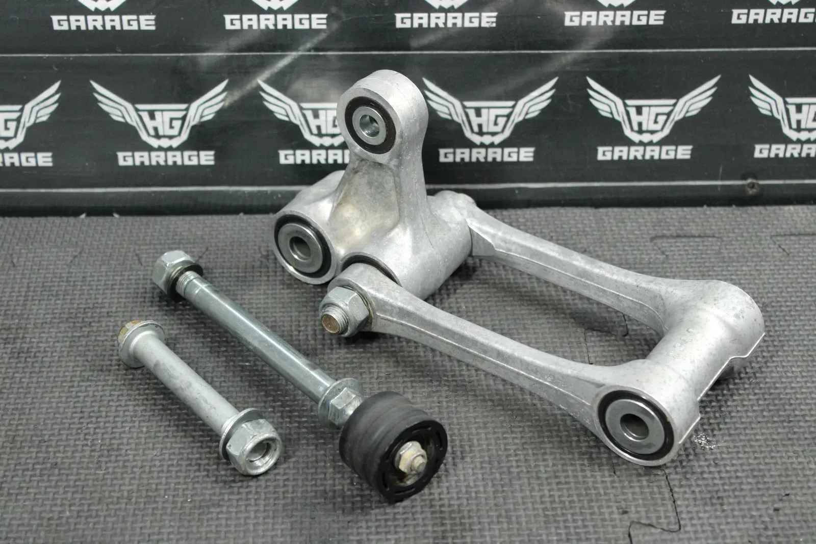 2005 HONDA 05-07 CR125R OEM REAR SHOCK LINKAGE LINKS CUSHION RELAY 52465-KSR-710