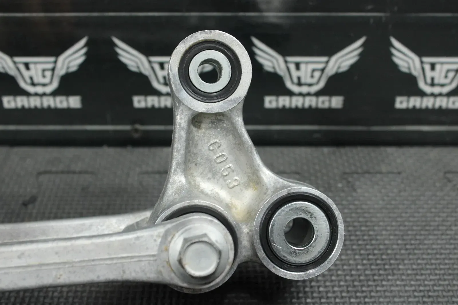 2005 HONDA 05-07 CR125R OEM REAR SHOCK LINKAGE LINKS CUSHION RELAY 52465-KSR-710