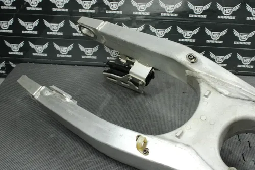 2000 HONDA CR125R OEM SWINGARM SWING ARM SUSPENSION 52200-KZ4-J30