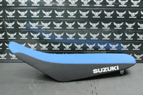 2018 SUZUKI RMZ250 OEM SEAT SADDLE CUSHION COVER 45100-49H10-BJD NICE!