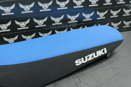 2018 SUZUKI RMZ250 OEM SEAT SADDLE CUSHION COVER 45100-49H10-BJD NICE!