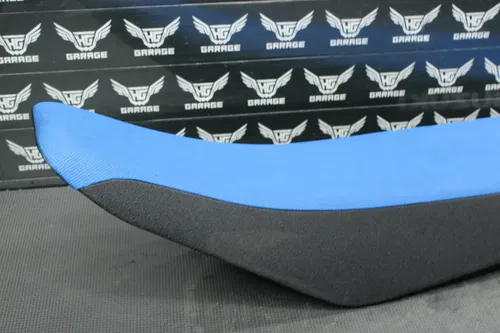 2018 SUZUKI RMZ250 OEM SEAT SADDLE CUSHION COVER 45100-49H10-BJD NICE!
