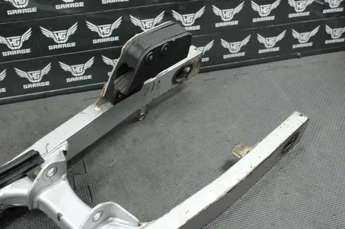 2005 04-06 KAWASAKI KLX125 OEM SWINGARM SWING ARM SUSPENSION 33001-S001-530