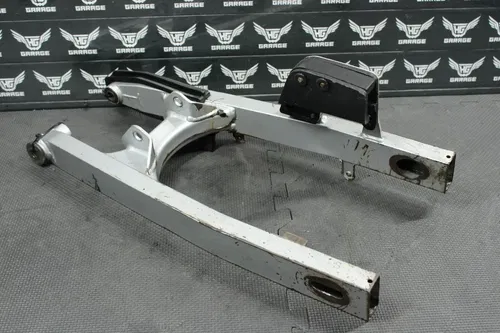 2005 04-06 KAWASAKI KLX125 OEM SWINGARM SWING ARM SUSPENSION 33001-S001-530