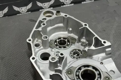 2001 YAMAHA WR250F YZ250F OEM LEFT RIGHT ENGINE MOTOR CRANKCASE CRANK CASES