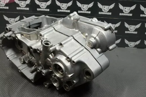 2001 YAMAHA WR250F YZ250F OEM LEFT RIGHT ENGINE MOTOR CRANKCASE CRANK CASES