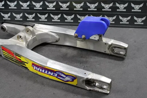 2007 SUZUKI 05-07 RMZ450 OEM SWINGARM SWING ARM SUSPENSION 61000-35G20