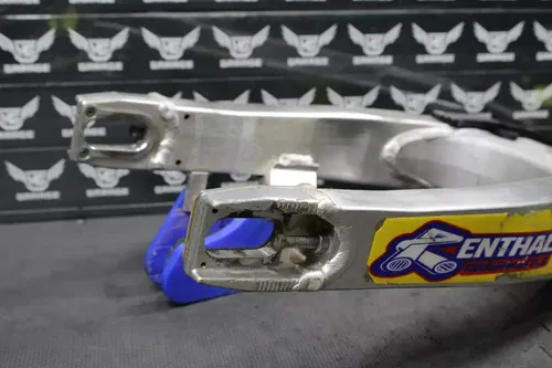 2007 SUZUKI 05-07 RMZ450 OEM SWINGARM SWING ARM SUSPENSION 61000-35G20