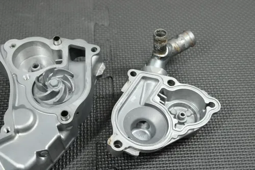 2009 KAWASAKI 09-14 KX250F OEM ENGINE MOTOR INNER CLUTCH COVER WATERPUMP