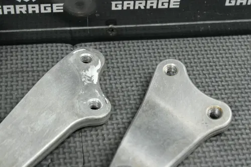 2009 KAWASAKI KX250F OEM ENGINE MOTOR MOUNT STAY BRACKETS 32190-0392
