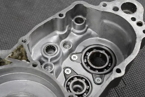 2003 KAWASAKI KX250 OEM LEFT ENGINE MOTOR CRANKCASE CRANK CASES BLOCK