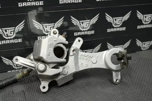2007 YAMAHA YZ450F OEM NISSIN REAR BACK BRAKE CALIPER MASTER CYLINDER LEVER